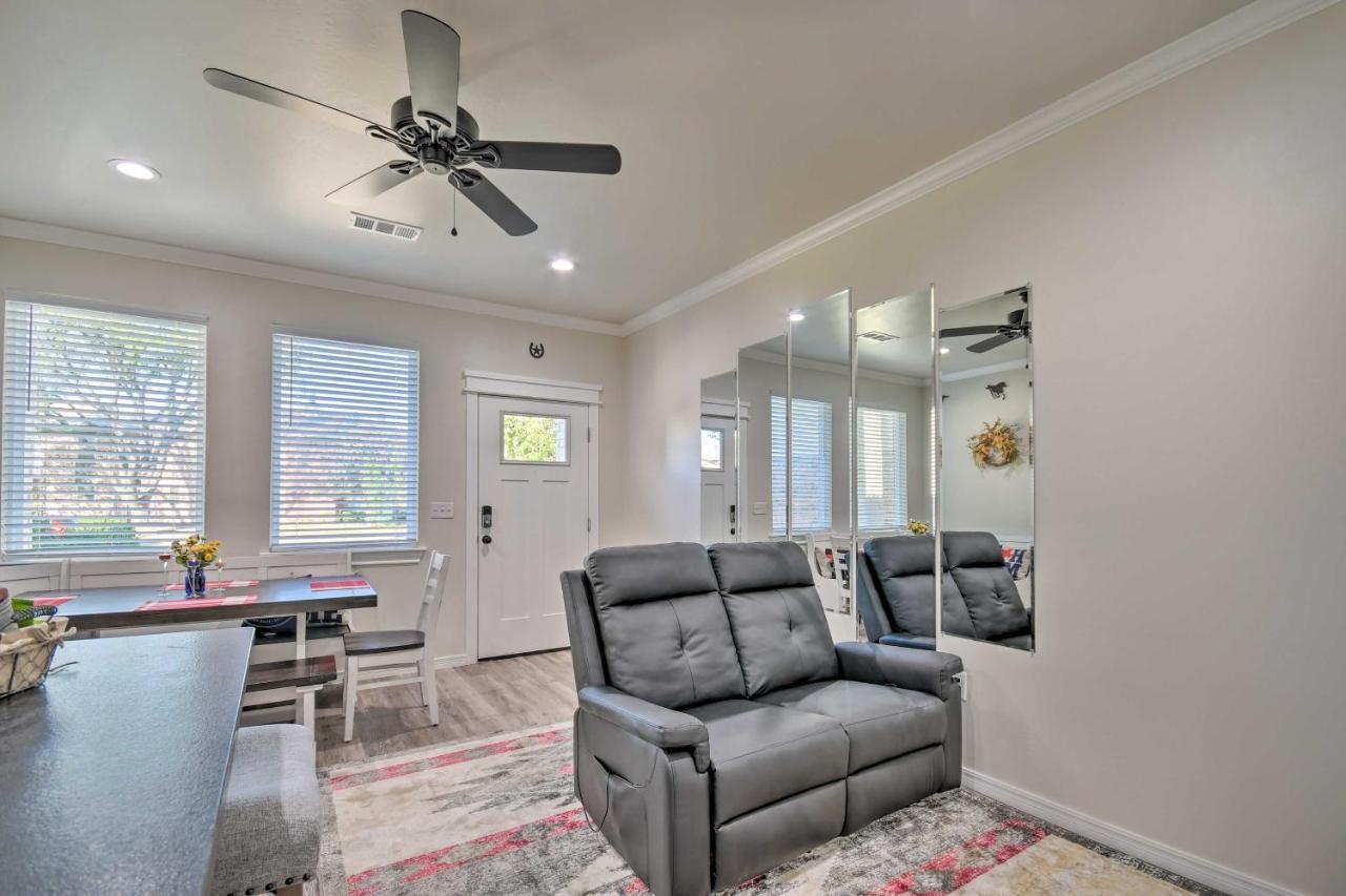 Bright Amarillo Townhome Near Parks And Town! المظهر الخارجي الصورة