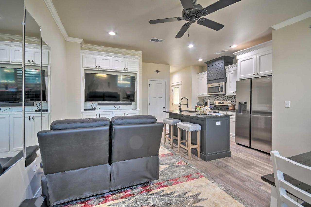 Bright Amarillo Townhome Near Parks And Town! المظهر الخارجي الصورة