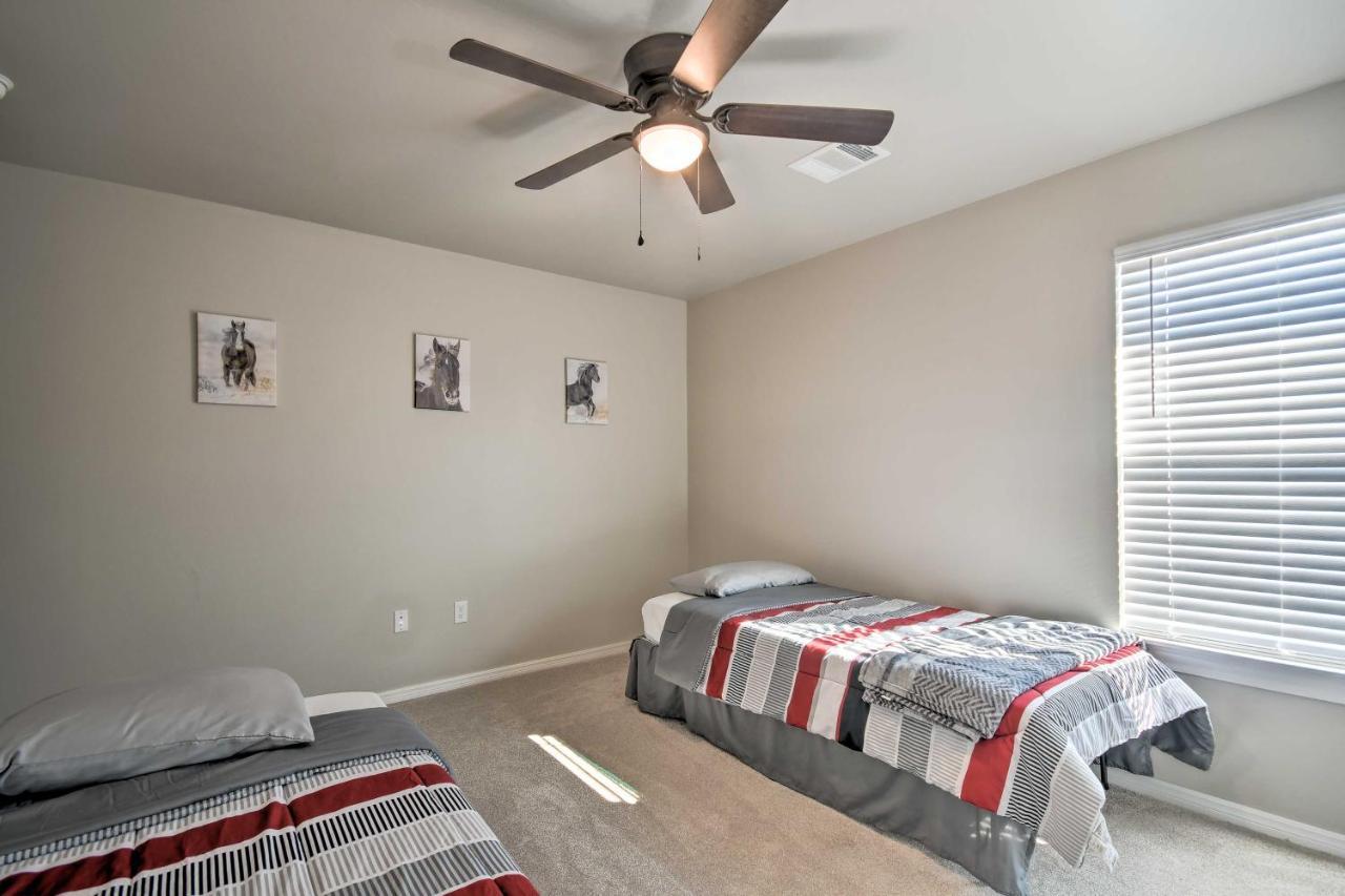 Bright Amarillo Townhome Near Parks And Town! المظهر الخارجي الصورة